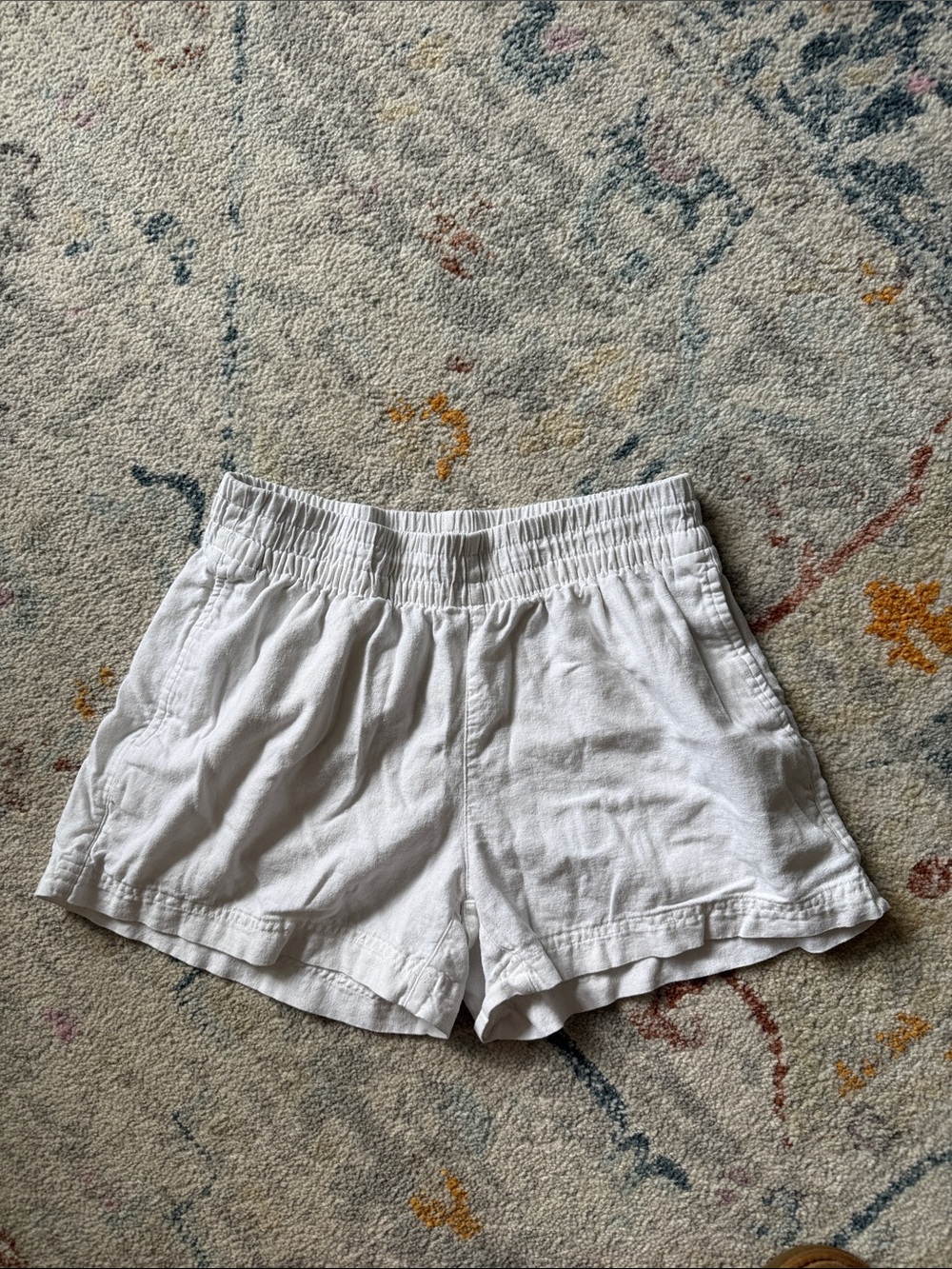 Old Navy White High-Waist Elastic Linen Shorts
